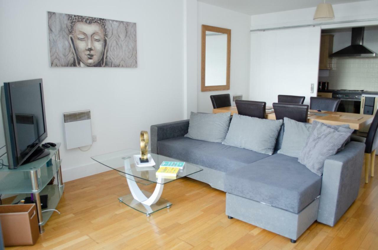 Serviced Apartment In Liverpool City Centre - Free Parking - Balcony - By Happy Days Exteriér fotografie