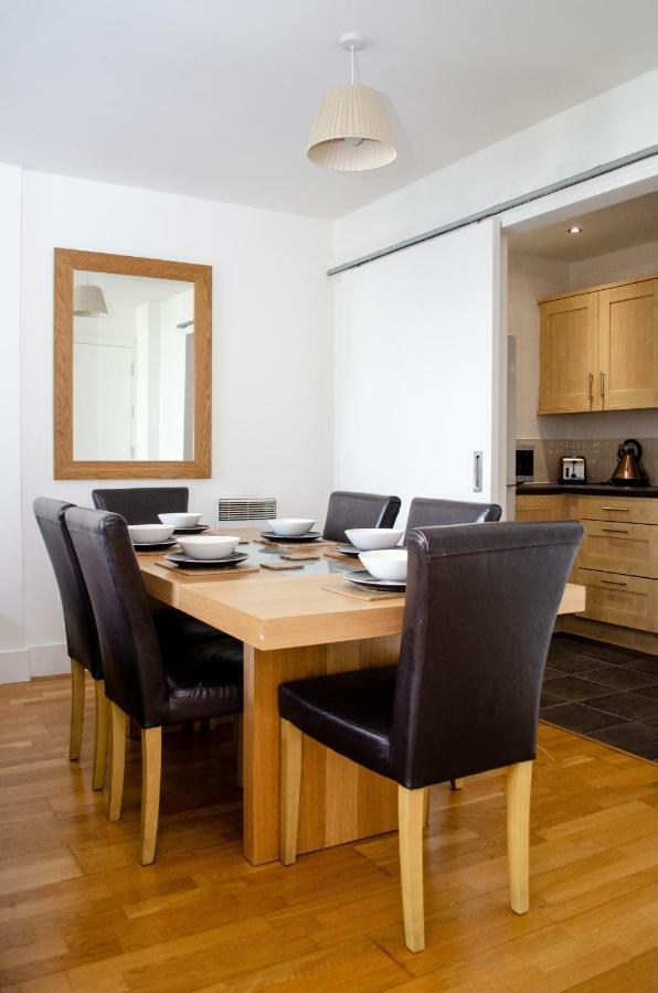 Serviced Apartment In Liverpool City Centre - Free Parking - Balcony - By Happy Days Exteriér fotografie